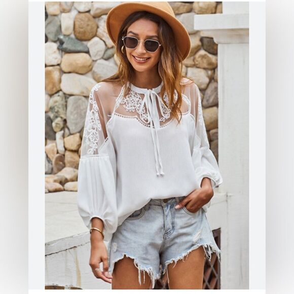 Impressions Tops - NWT Impressions Top Blouse Lace Embroidery Boho